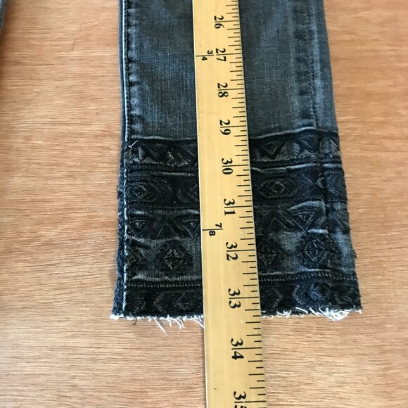 Driftwood Jackie Jeans Women 25 Gray Mid Rise Embroidered Raw Hem Stretch 16521 - Picture 6 of 12